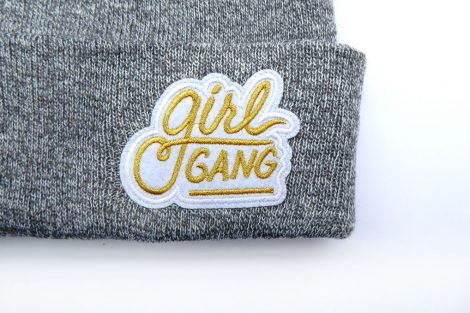 Mütze Grau Girlgang Typo Gold Herr Fuchs Patch Beanie – Bild 2