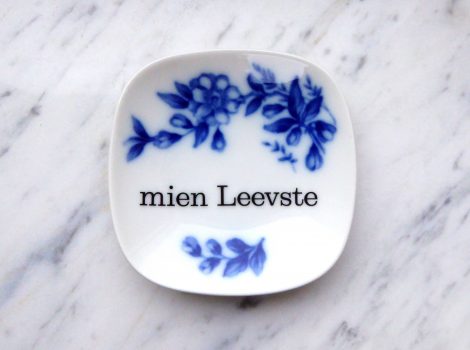 Wandteller Herr Fuchs Typo mien Leevste Gold mini blau weiß Blumen 9cm