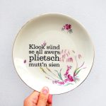 Wandteller plietsch Typo Herr Fuchs Gold Blumen 19 cm Unikat Marienkäfer