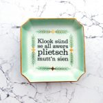 Wandteller Typo plietsch vintage Herr Fuchs Platte Grün Gold platt 13,5cm