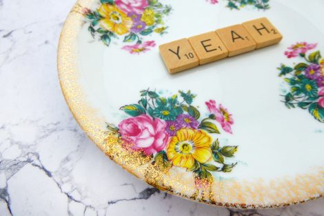 Wandteller Yeah Vintage 19 cm Deko Herr Fuchs Wohnen Gold Bunt Blume Scrabble – Bild 2
