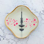 Wandteller Herr Fuchs Hamburger Fernsehturm Gold Muster eckig 19cm neonpink Kleckse