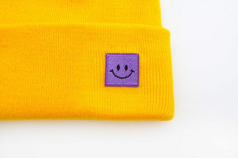 Mütze Gelb Smiley Herr Fuchs Patch Beanie Lila – Bild 2